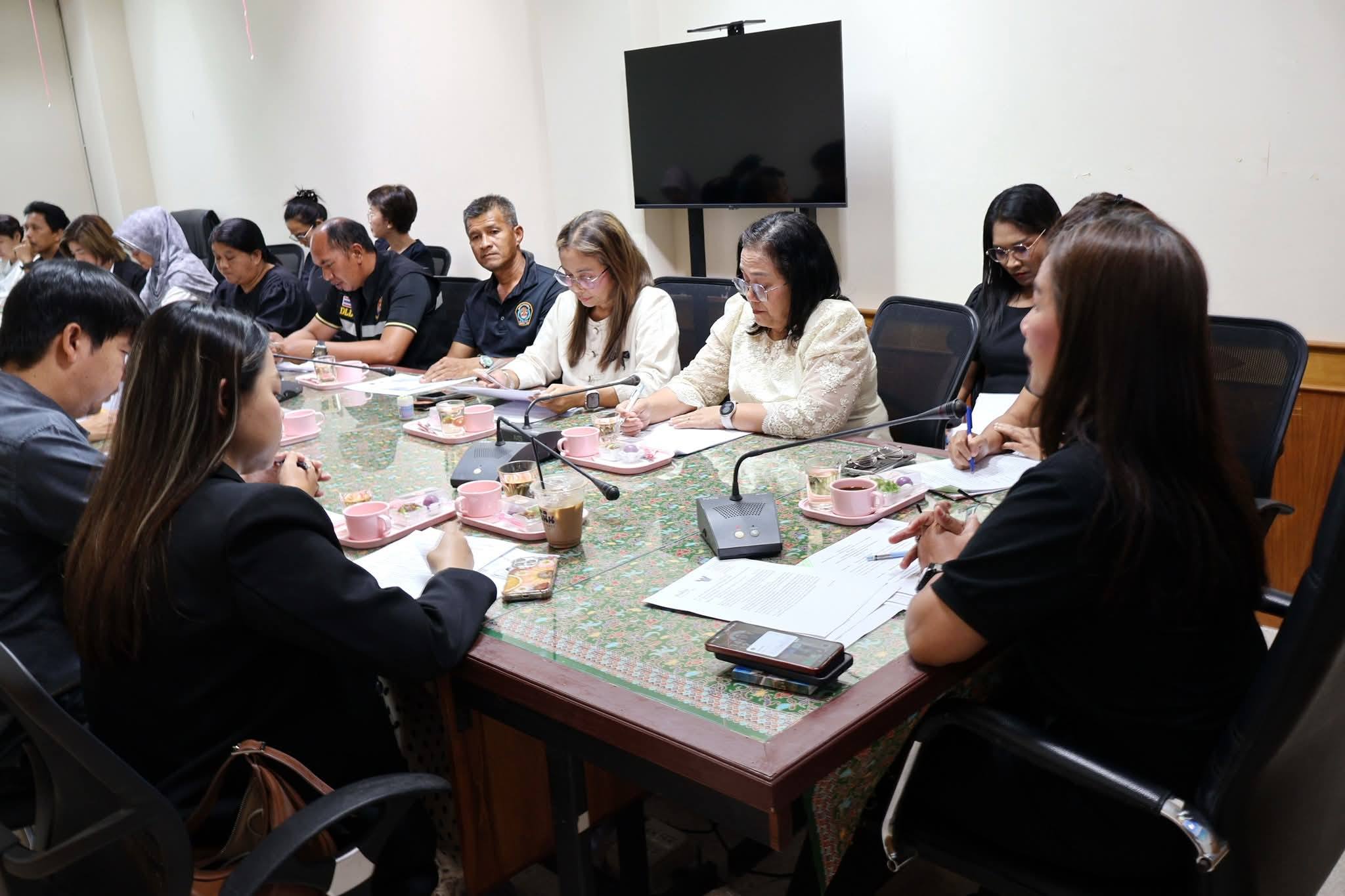 title - ปฏิรูปที่ดินจังหวัดสตูล ร่วมประชุมเตรียมการจัดนิทรรศการ “งานประจำปีและงานกาชาด ปี 2569 SATUN SMILE เติมสุขที่สตูล